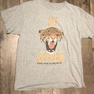 Def leopard tee